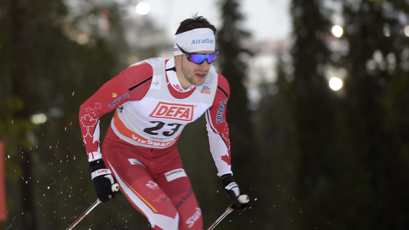 Alex Harvey on his way to winning FIS World Cup skate-ski silver in Kuusamo, Finland (Ruka ski course) on November 28, 2015.