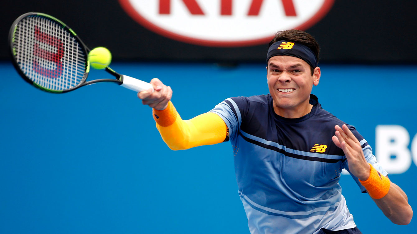 Milos Raonic returns against Tommy Robredo in Australia on January 21, 2016. 