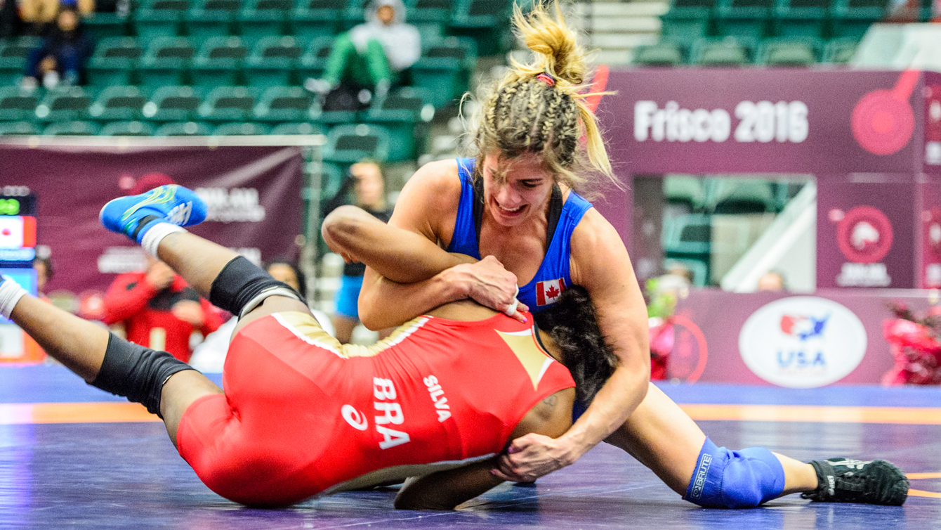 Michelle Fazzari wrestles Brazil's Joice Souza da Silva at the Pan American qualifier on March 4, 2016. (Photo: Tony Rotundo / WrestlerAreWarrior.com)