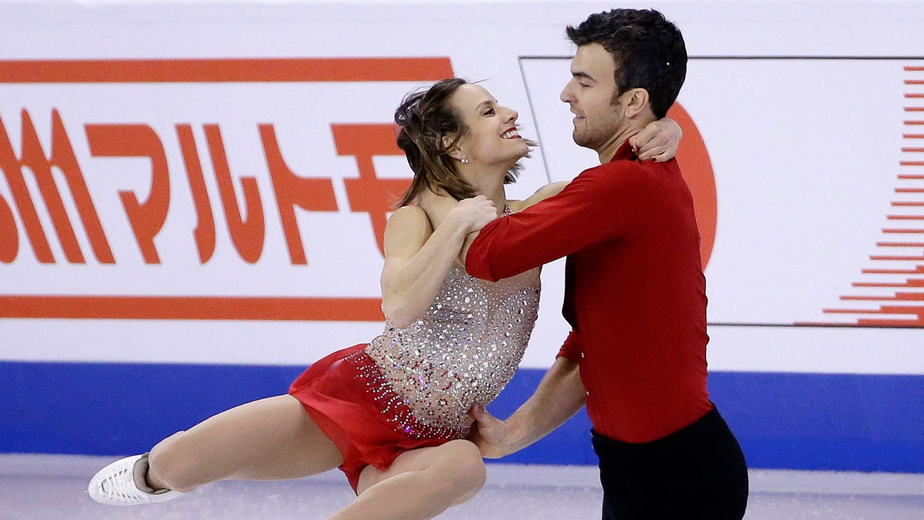 Meagan Duhamel and Eric Radford during their short skate at ISU Figure Skating World Championships on April 1, 2016. 