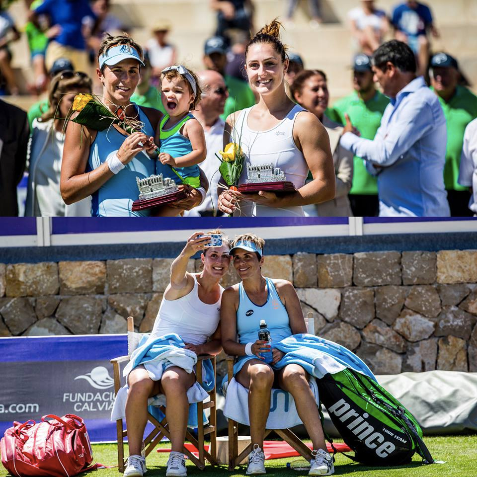 Gabriela Dabrowski (left bottom) and Maria Jose Martinez (Photo via Mallorca Open). 