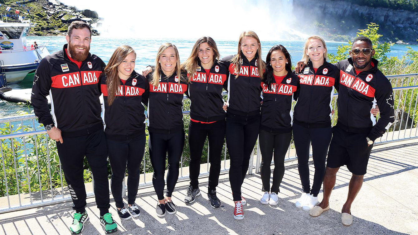 Rio 2016 wrestling team posing in front of Niagara Falls on June 22, 2016.