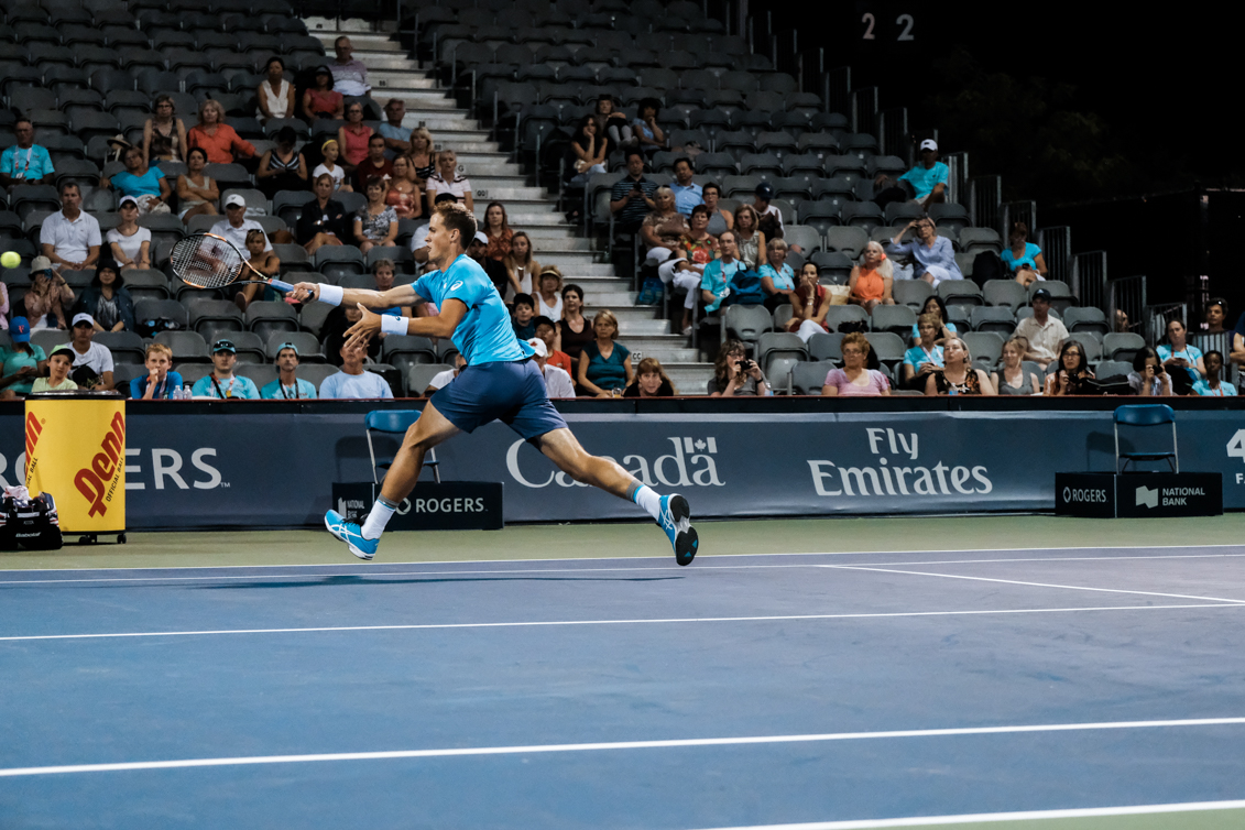 Canada’s Vasek Pospisil plays doubles at the Rogers Cup in Toronto on July 28, 2016. (Thomas Skrlj/COC)