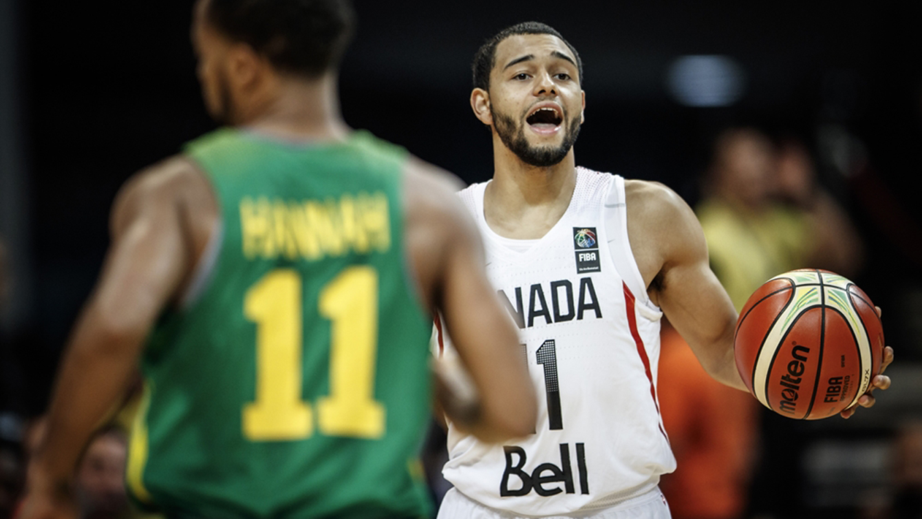 Tyler Ennis moves the ball up the court against Senegal at the Olympic qualification tournament in Manila on July 6, 2016. (Photo: FIBA)