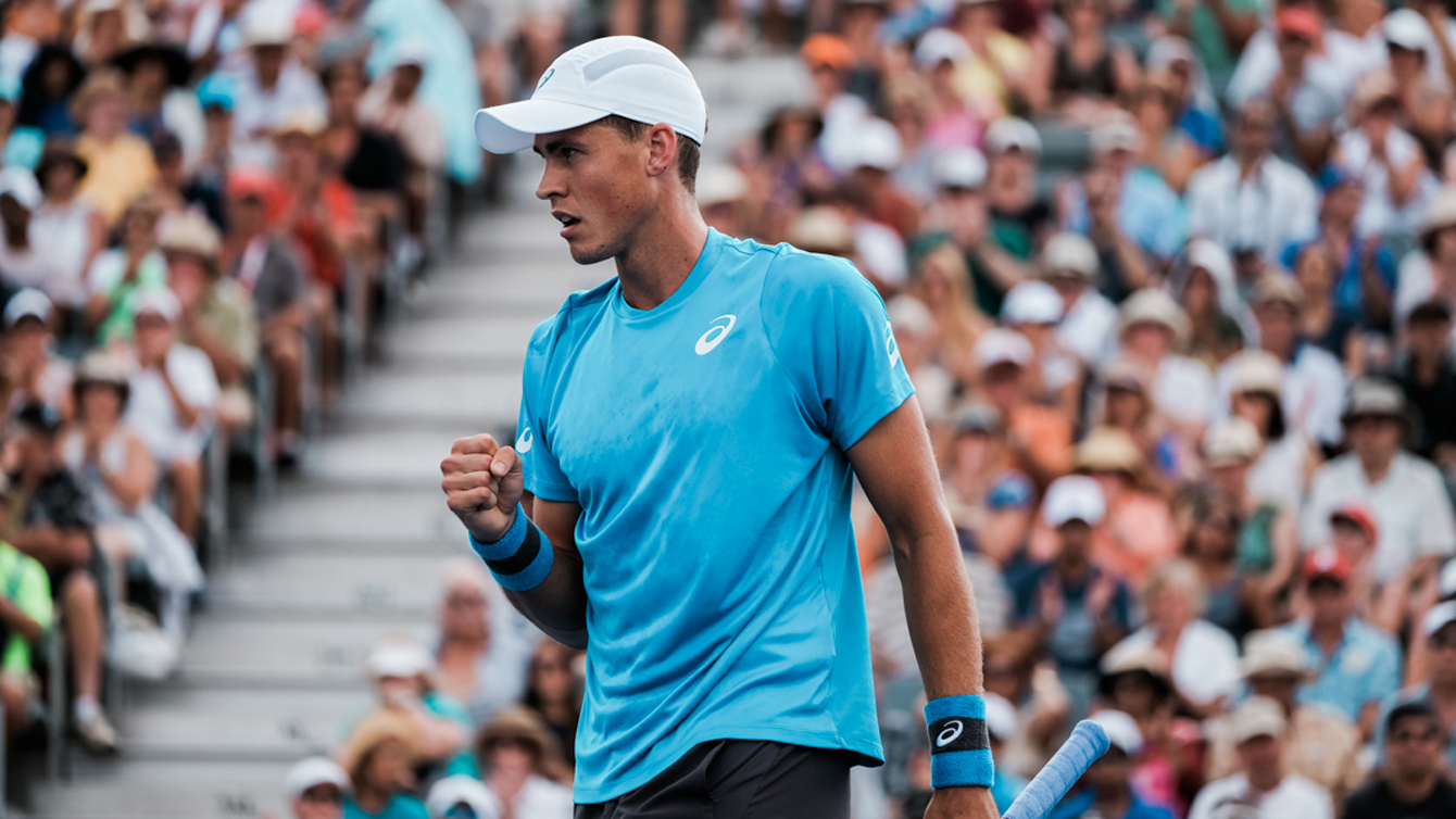 Canada's Vasek Pospisil celebrates a point against France's Gael Monfils on July 27, 2016 at the Rogers Cup in Toronto. (Thomas Skrlj/COC)