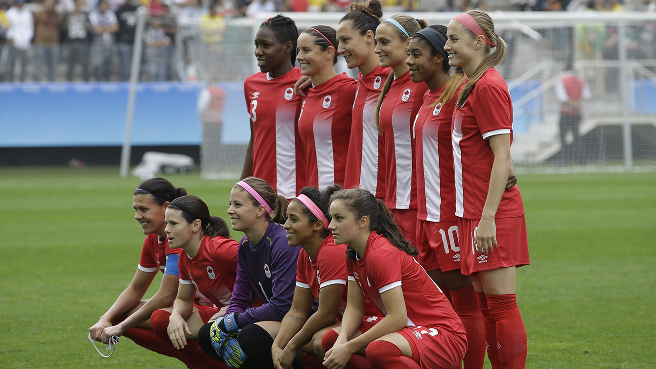 Canada's team pose for a photo before the 2016 Summer Olympics football match between Canada and Australia, at the Arena Corinthians in Sao Paulo, Brazil, Wednesday, Aug. 3, 2016. (AP Photo/Nelson Antoine)
