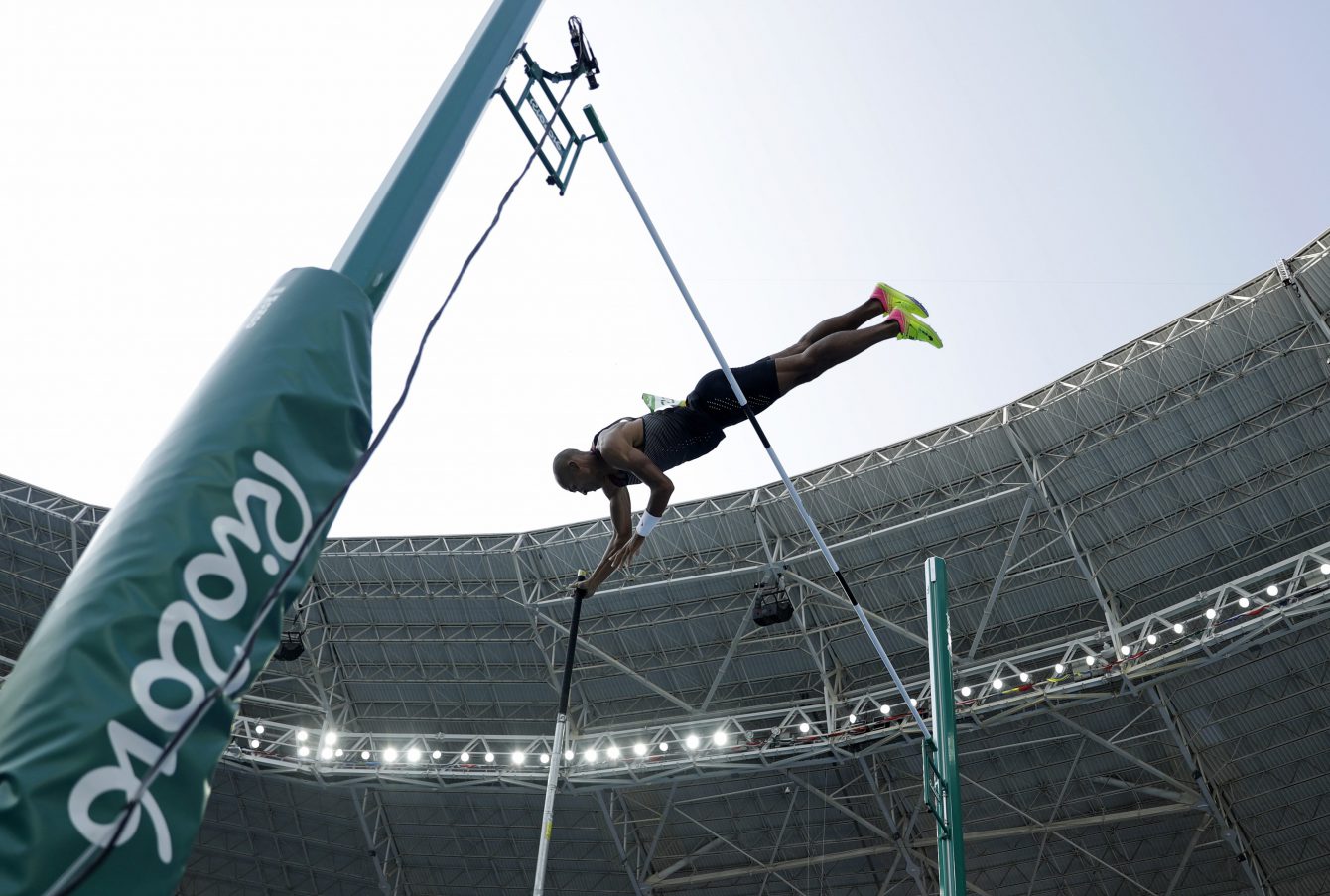 Canada's Damian Warner competes in men's decathlon pole vault during the athletics competitions of the 2016 Summer Olympics at the Olympic stadium in Rio de Janeiro, Brazil, Thursday, Aug. 18, 2016. (AP Photo/Matt Dunham)