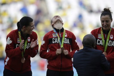 Rio 2016: Women's soccer bronze Canada players celebrates after winning the bronze medal in the women's Olympic football tournament at the Arena Corinthians stadium in Sao Paulo, Friday Aug. 19, 2016. (AP Photo/Nelson Antoine)