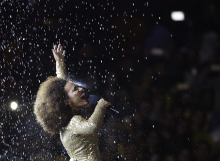 Mariene de Castro performs during the closing ceremony for the Summer Olympics in Rio de Janeiro, Brazil, Sunday, Aug. 21, 2016. (AP Photo/Jae C. Hong)