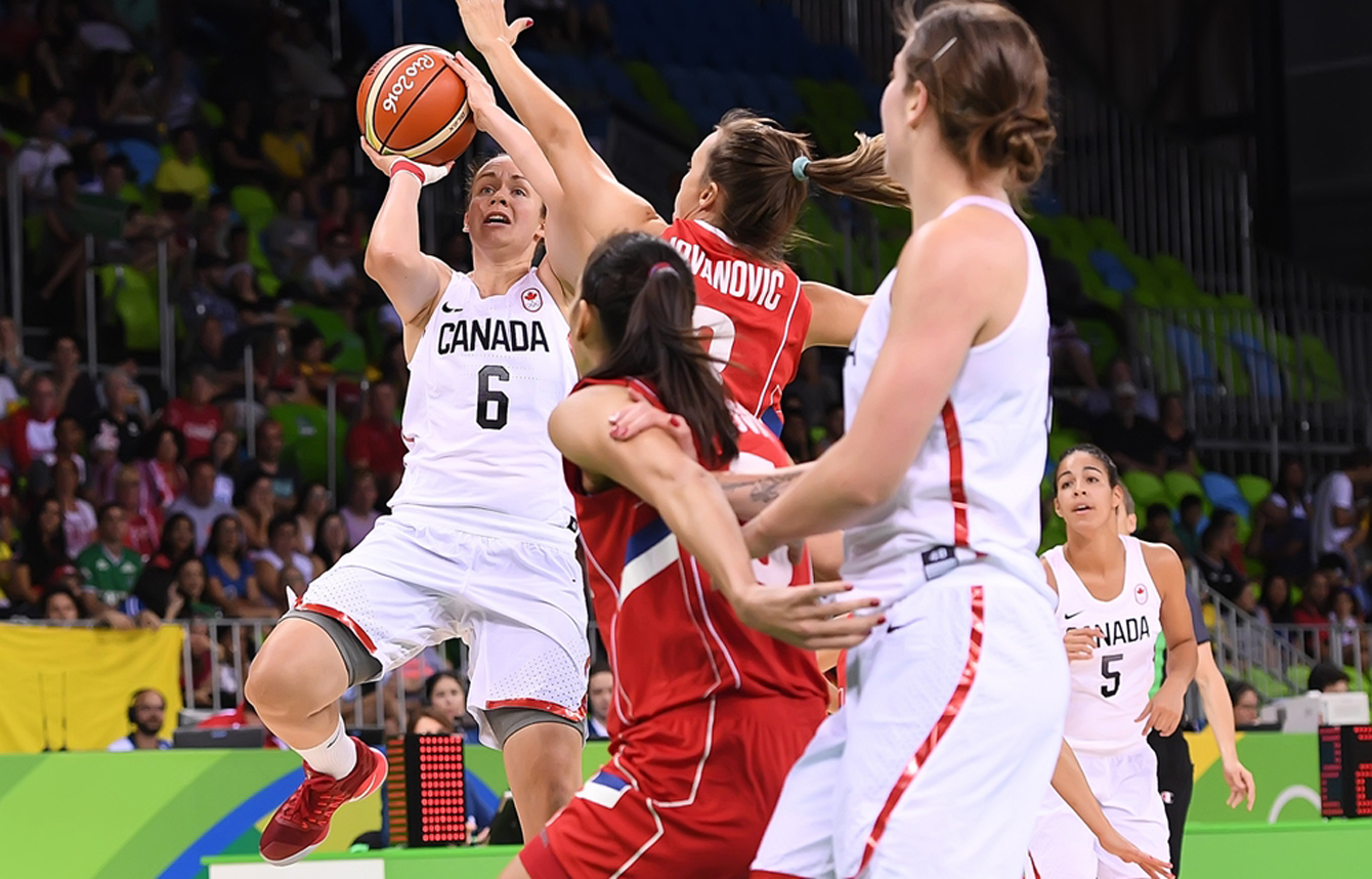 Canada's Shona Thorburn goes for a shot against Serbia at the Rio 2016 women's basketball tournament on August 8, 2016. (Photo: FIBA)