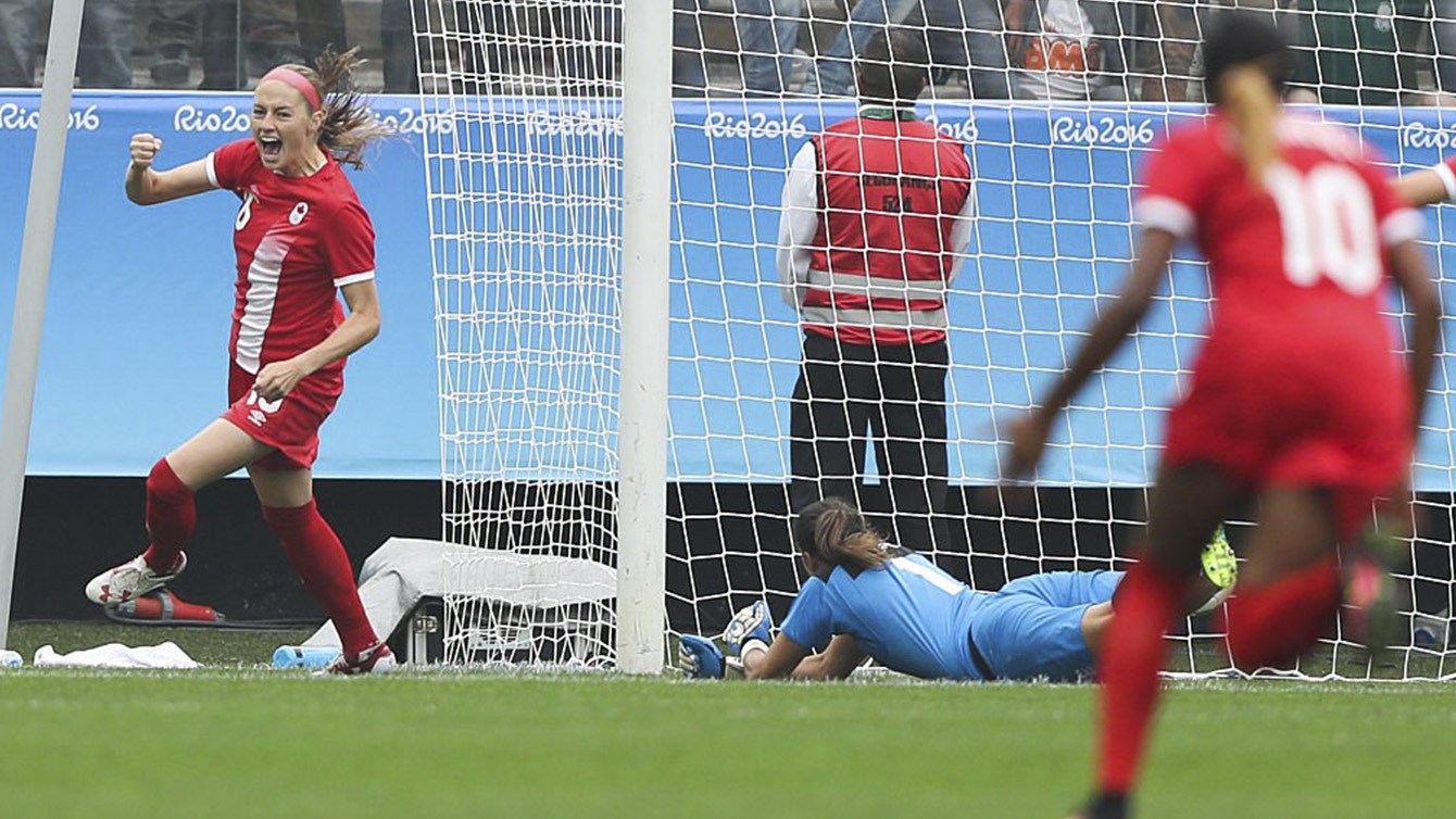 Janine Beckie scoring her team's first goal during the 2016 Summer Olympics football match between Canada and Australia, at the Arena Corinthians, in Sao Paulo, Brazil, Wednesday, Aug. 3, 2016. ( Photo/ Rio 2016 )