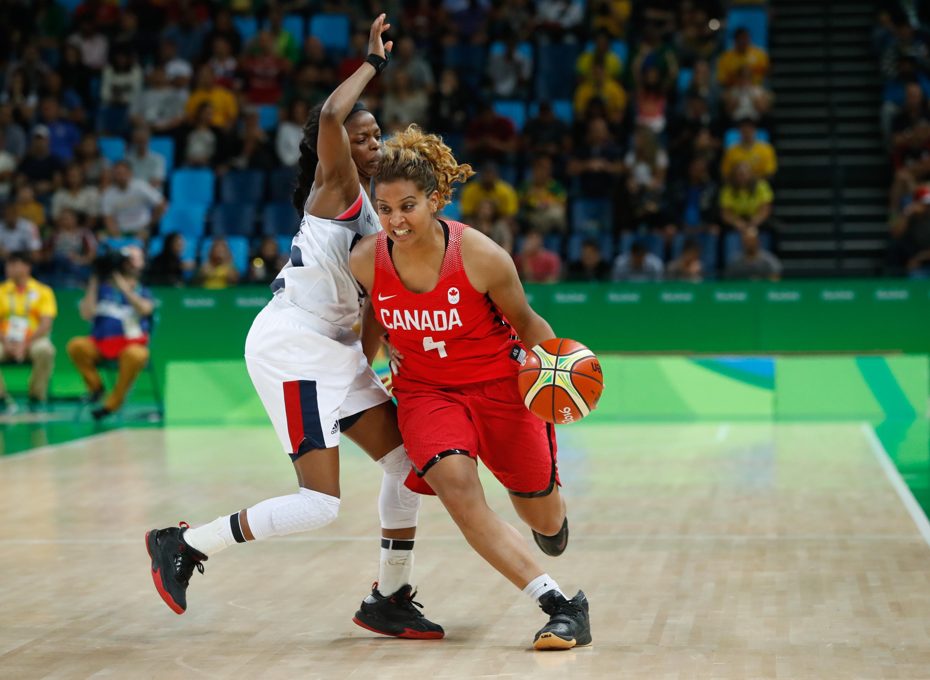 Miah-Marie Langlois competes in the quarterfinals against France during Rio 2016 on August 16, 2016 (COC/Mark Blinch)