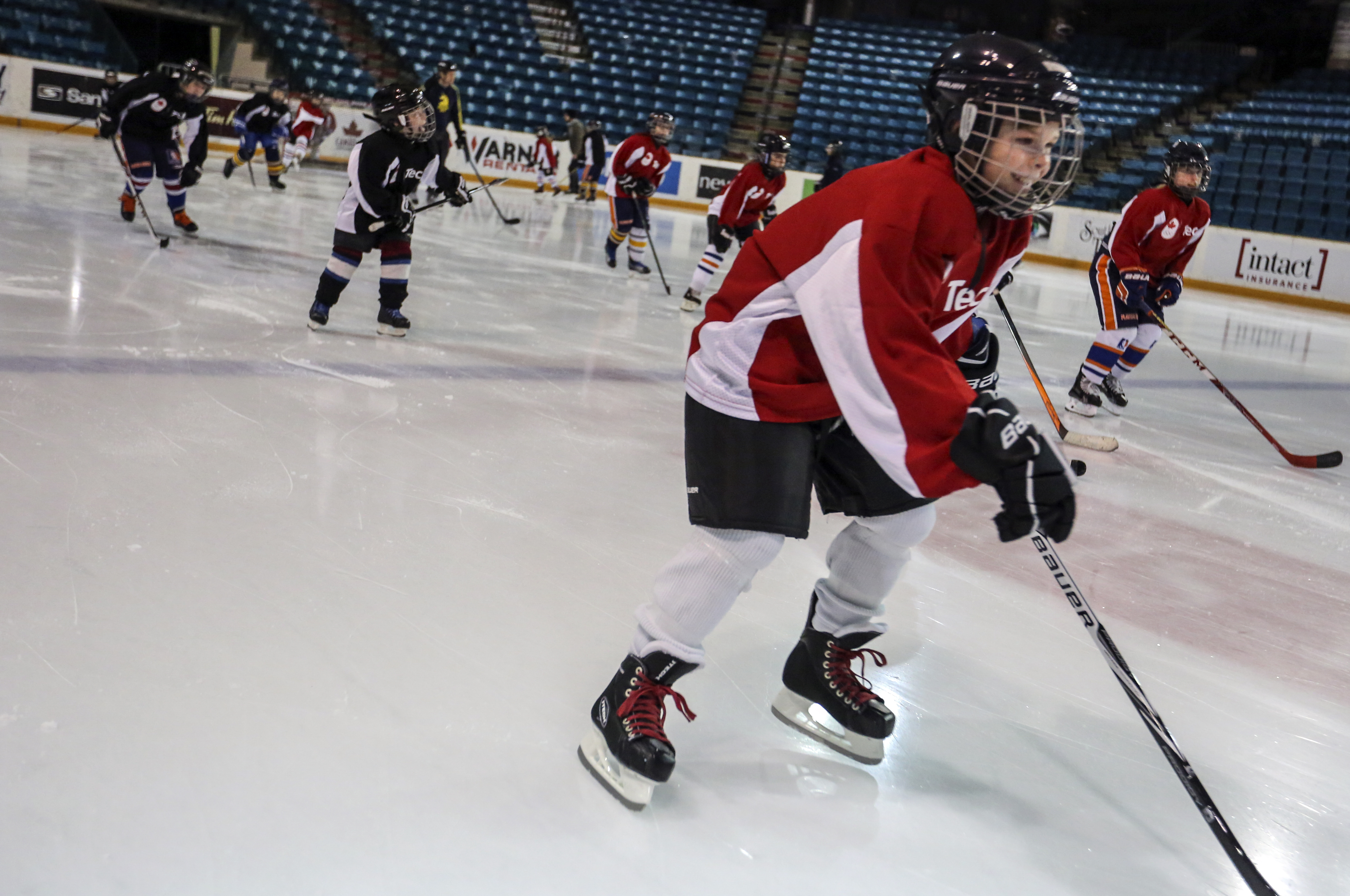 Kids participate in the Teck Coaching Series in Kamloops, BC on December 3, 2016 (photo: Allen Douglas)