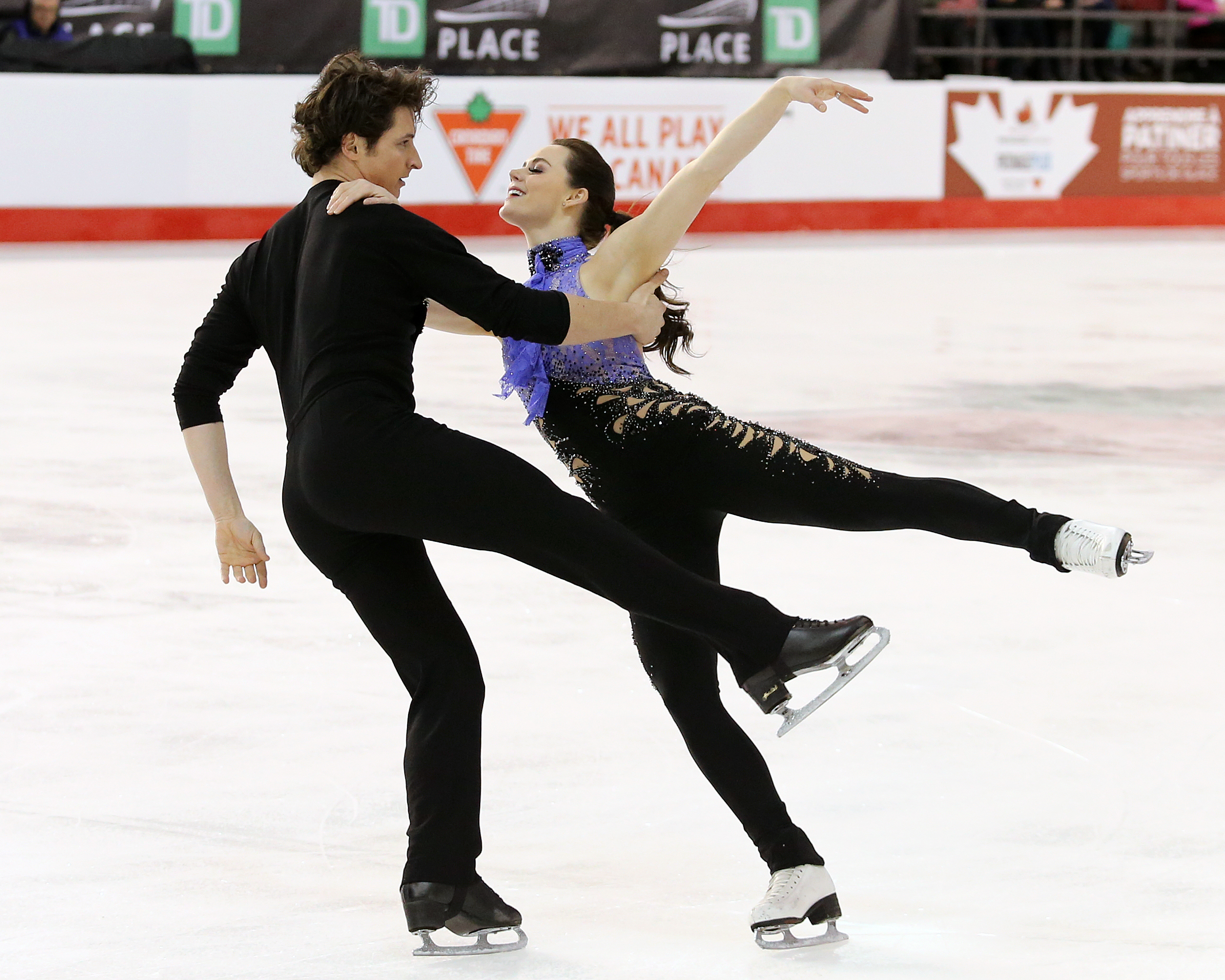 Tessa Virtue and Scott Moir compete in the short dance at the Canadian Tire National Skating Championships, January, 20, 2017 PHOTO: Greg Kolz
