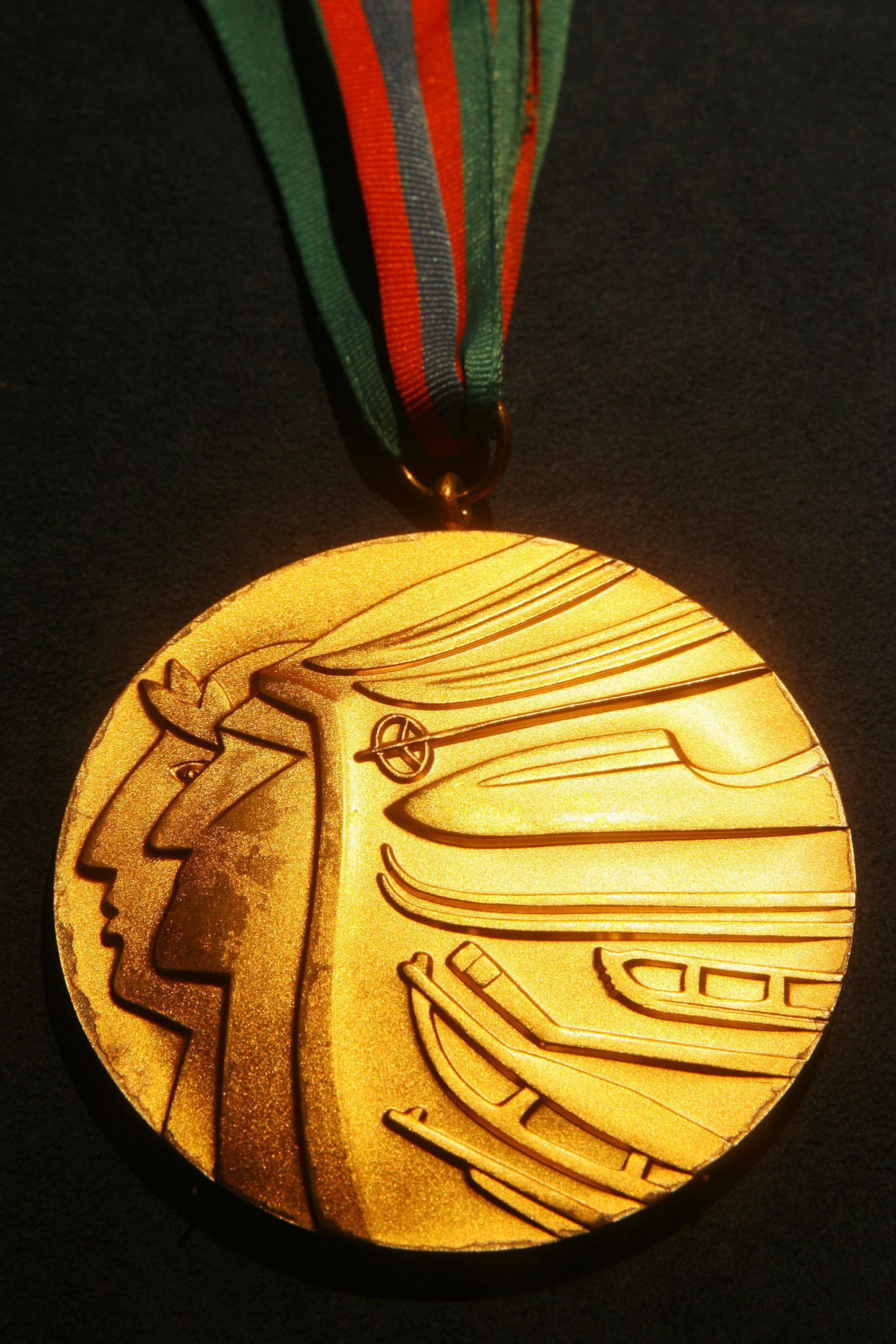 The gold medal given to Bonnie Blair Cruikshank for winning the 500m Women's Speed Skating event at the 1988 Olympic Winter Games in Calgary is seen Sept. 24, 2007 at the "Olympic Gold" exhibition in New York. The exhibition showcases gold medals from Olympic and Paralympic athletes. (AP Photo/Tina Fineberg)