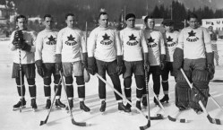 Canadian Olympic Men's Hockey team 1924. (image found on blogspot.com/pucktavie)