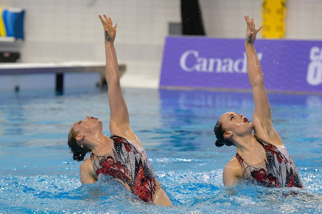 acqueline Simoneau (left) and Claudia Holzner (right) perform their technical duet routine.