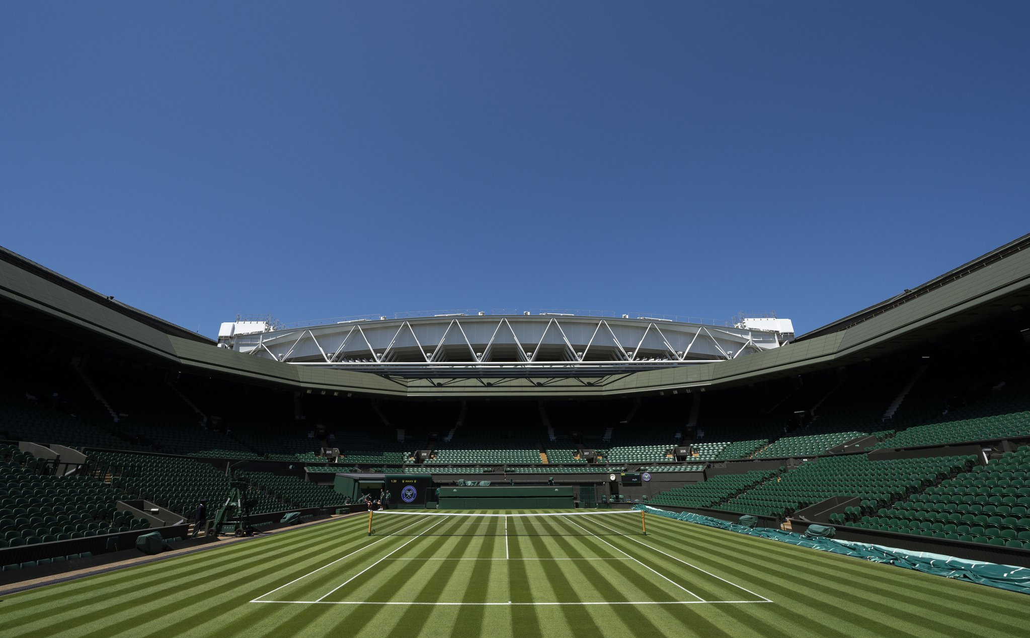 Photo of Wimbledon court with fresh greens