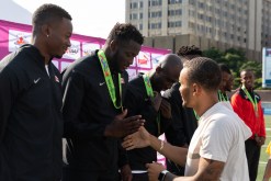 Jerome Blake receives his medal for the 4x100m relay at the NACAC Championship in 2018.