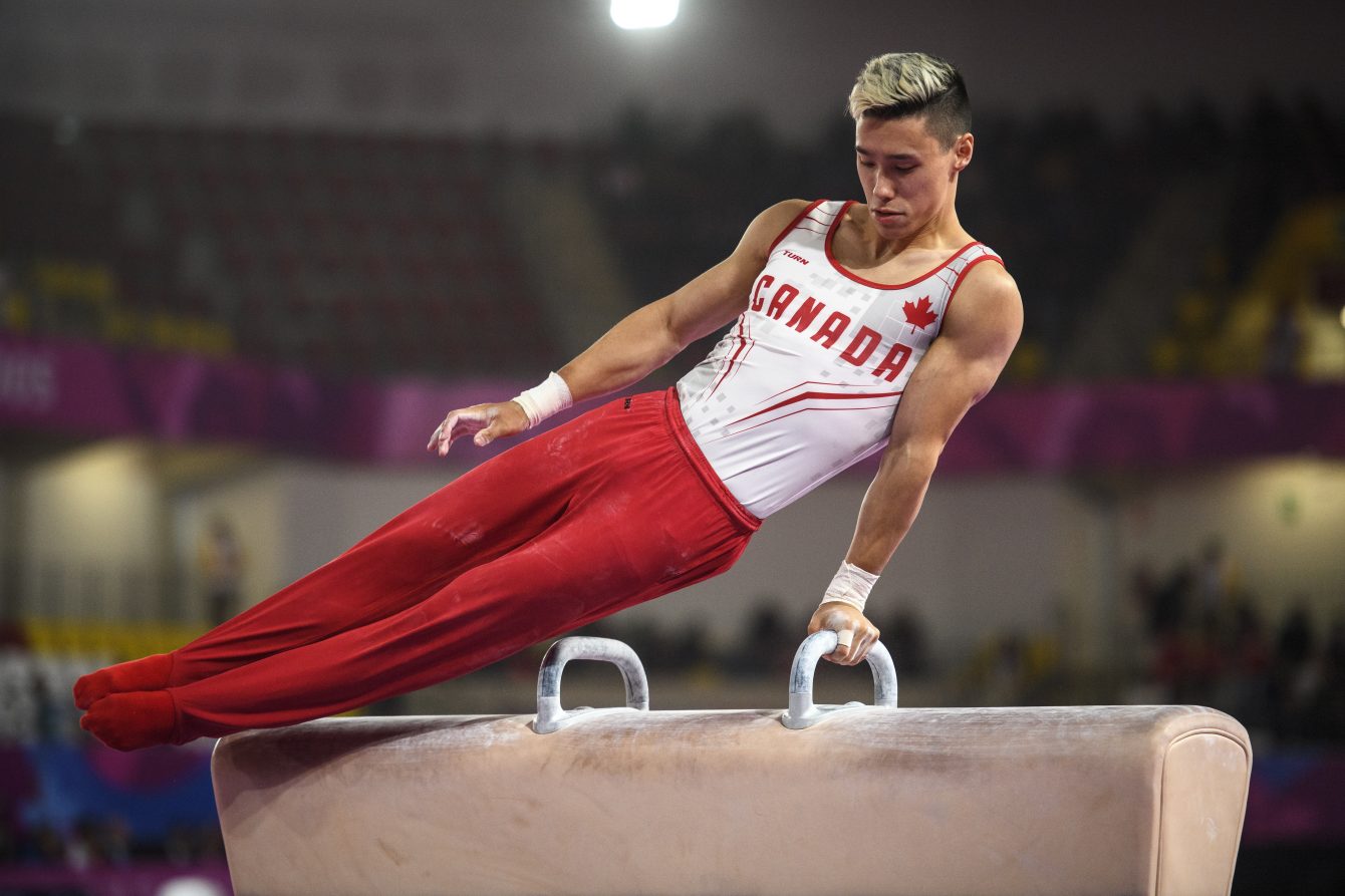 Justin Karstadt competes pommelhorse