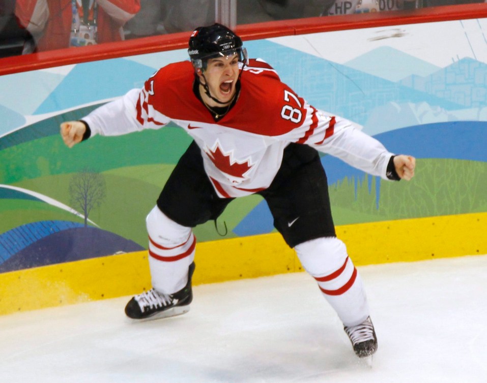 Sidney Crosby celebrating