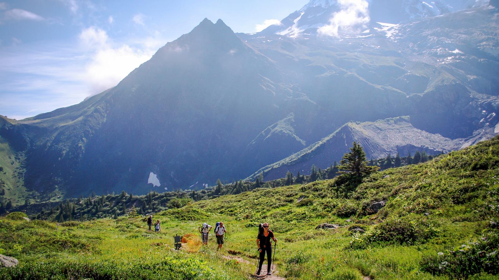 Scenic view of mountains in Mont Blanc.