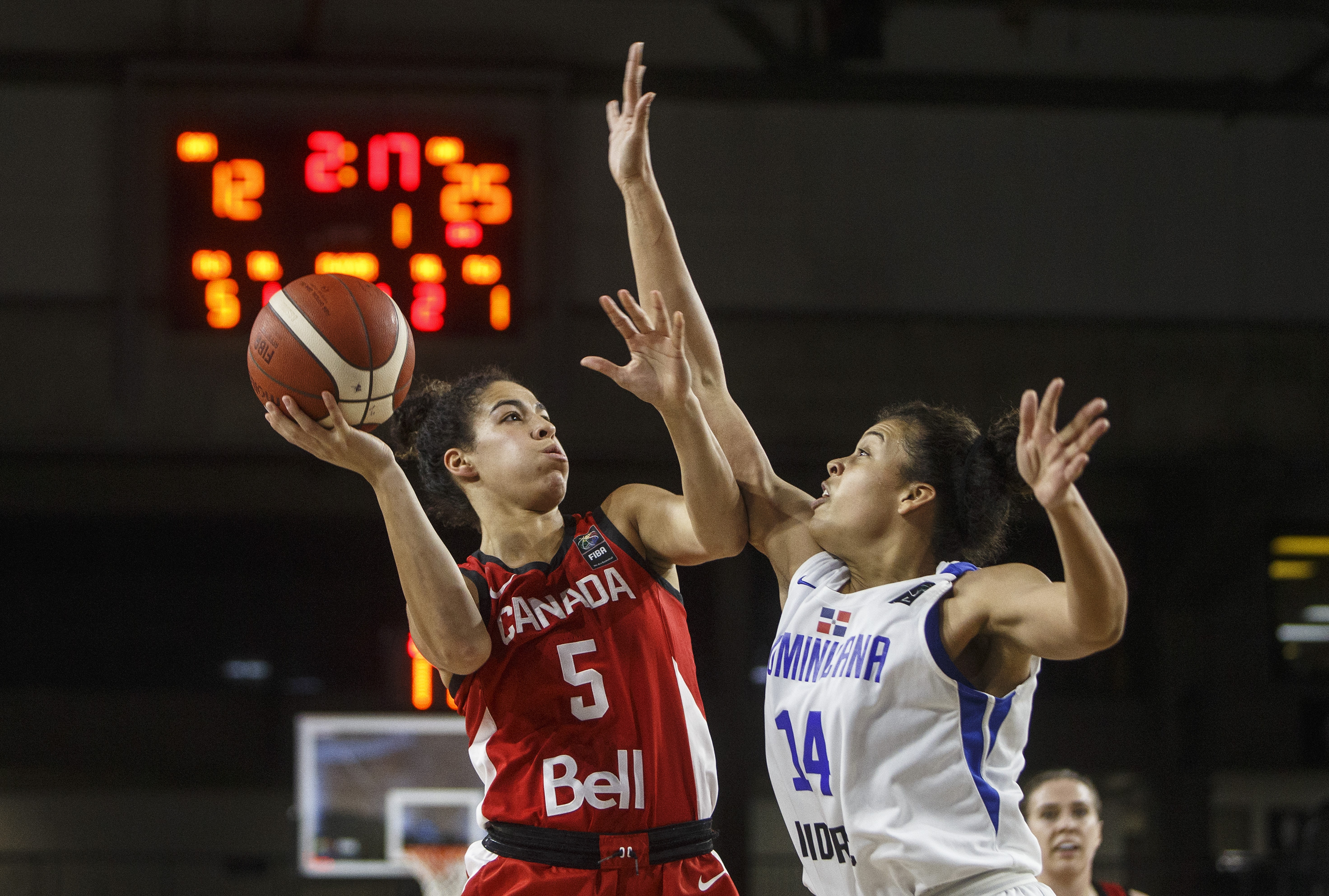 Kia Nurse attempts a lay up