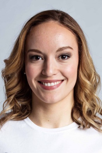Claudia Holzner