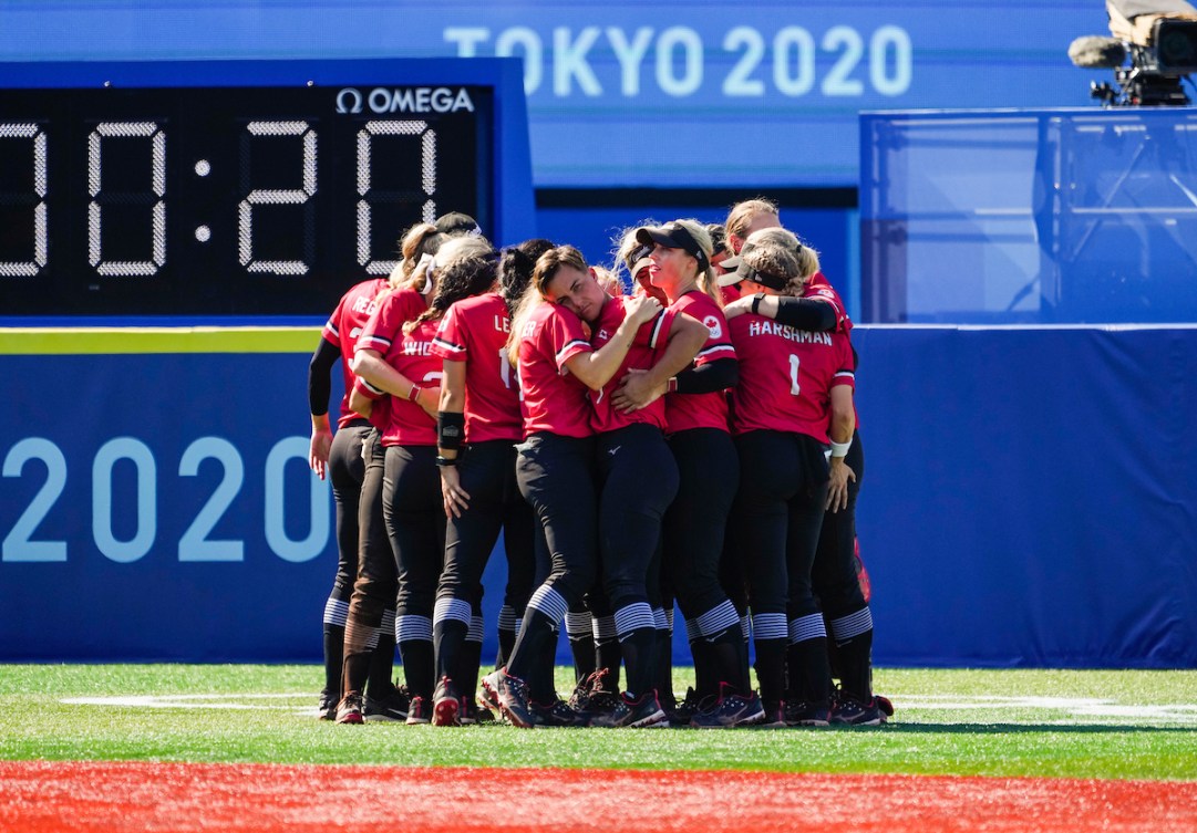Canada celebrates after winning the bronze medal against Mexico
