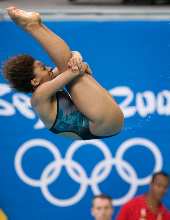 Jennifer Abel performing a dive in pike position