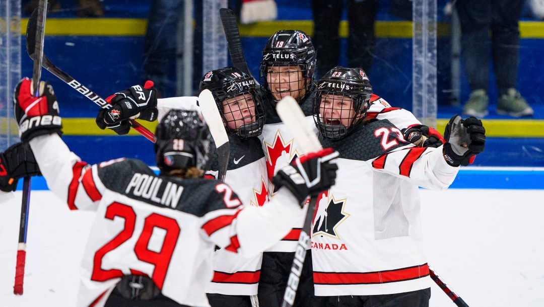 Team Canada celebrates a Brianne Jenner goal at the 2022 IIHF Women's World Championship