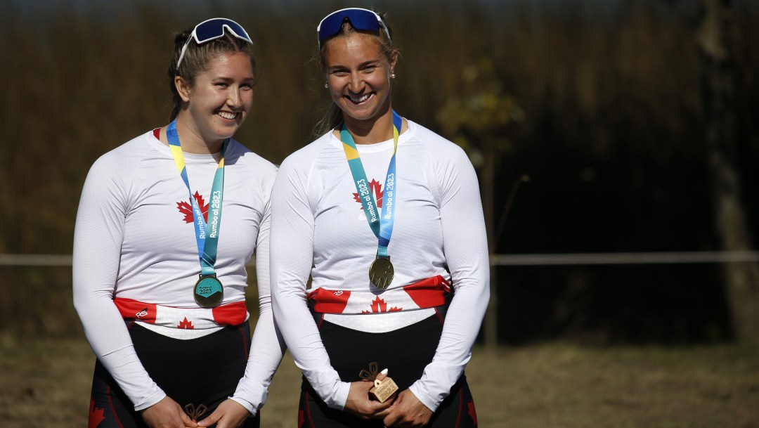 Shaye De Paiva poses with her medal