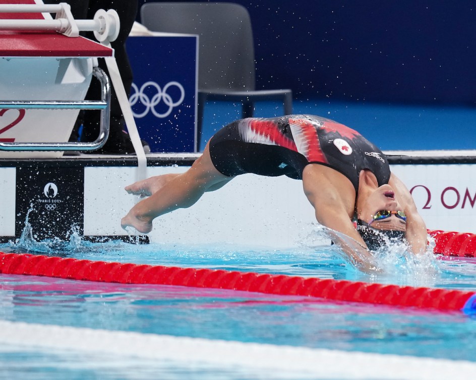 Kylie Masse jumps off the wall