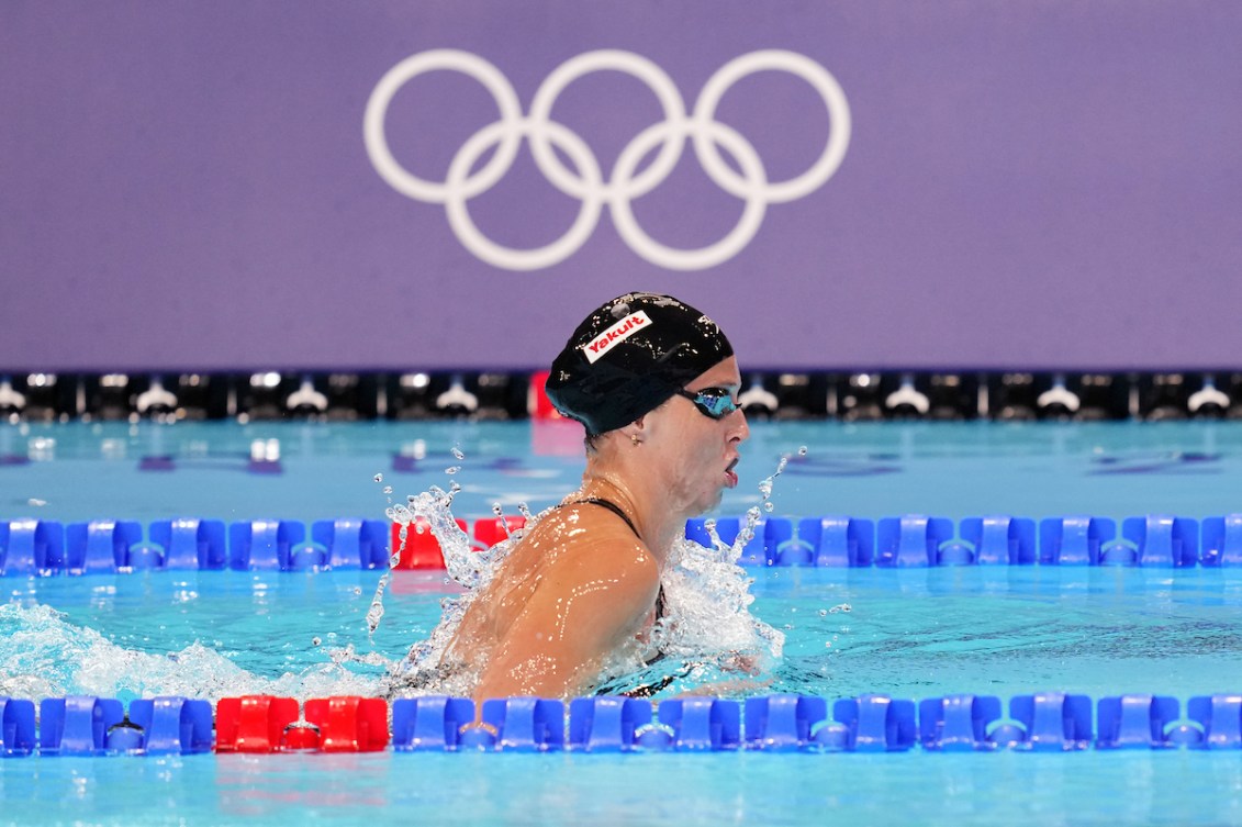 Sydney Pickrem swims the breaststroke