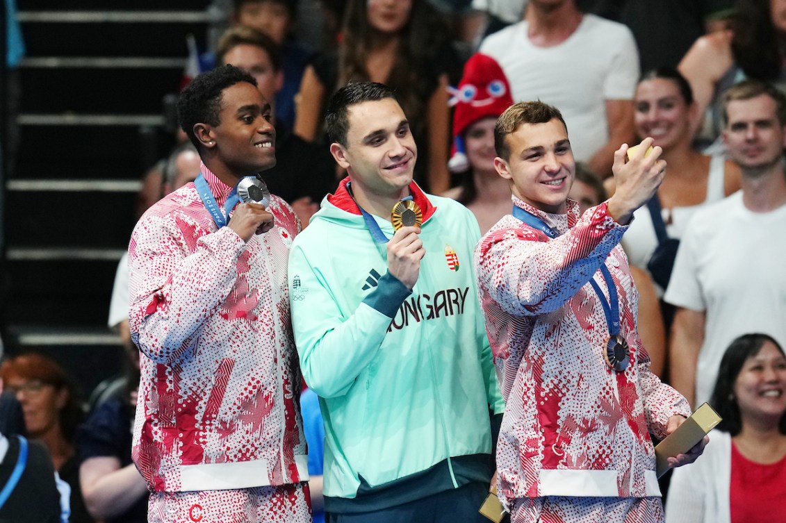 Josh Liendo and Ilya Kharun pose with their medals