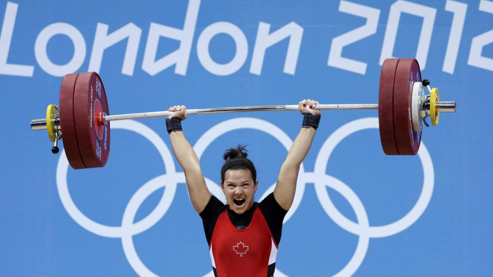 Christine Girard lors de compétition des moins de 63 kg aux Jeux olympiques de Londres, le 31 juillet 2012. (AP Photo/Hassan Ammar)