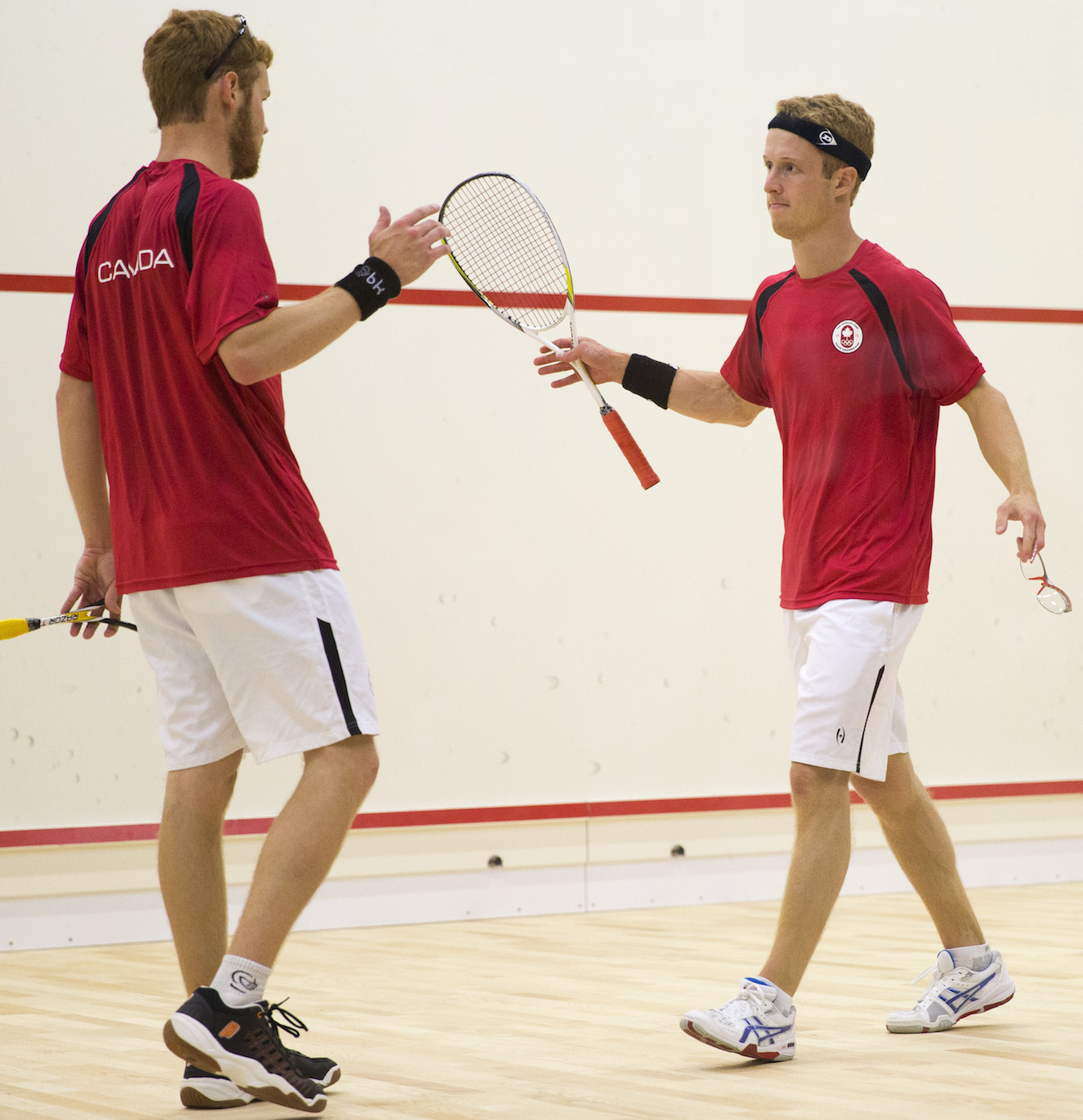 Les frères Schnell, lors de la demi-finale masculine de squash, le 13 juillet 2015 lors des Panam de Toronto. (COC Photo by David Jackson)