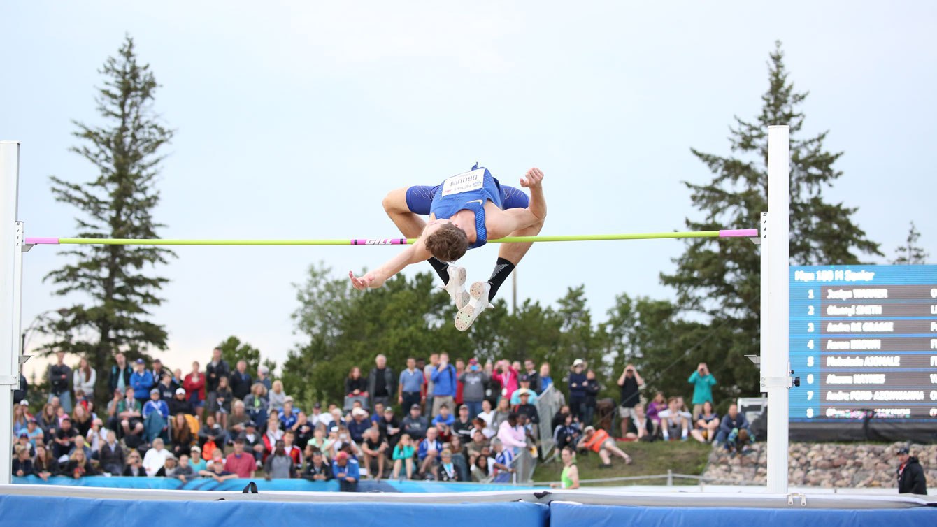 Derek Drouin lors des Essais olympiques d'Athlétisme Canada, le 9 juillet 2016.