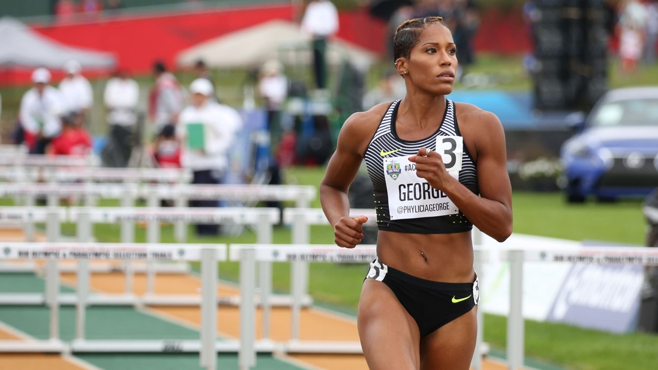 Phylicia George lors de la finale du 100 m haies aux Essais olympique d'Athlétisme Canada, le 10 juillet 2016.