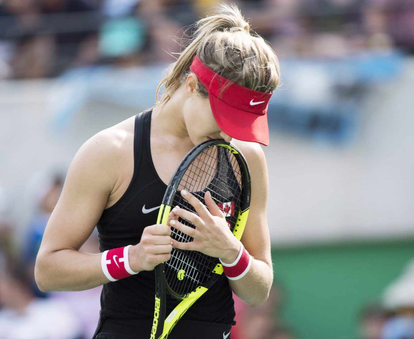 Eugenie Bouchard après sa défaite aux mains de l'Allemande Angelique Kerber au tournoi olympique des Jeux de 2016, à Rio. THE CANADIAN PRESS/Ryan Remiorz