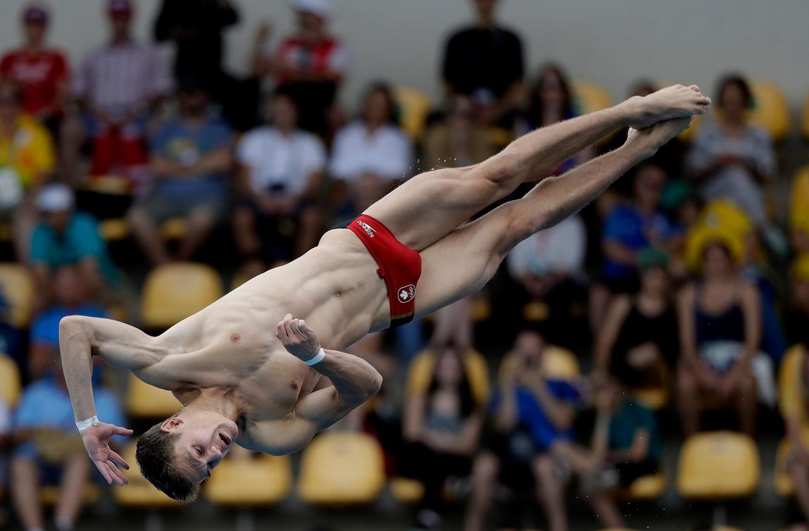 À ses premiers Jeux olympiques, Vincent Riendeau a terminé 14e au 10 m (AP Photo/Wong Maye-E).