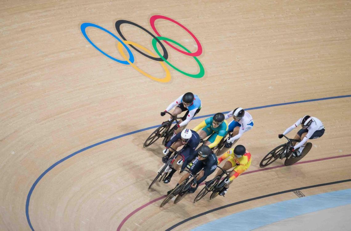 Kate O'Brien competes à l'épreuve du Keirin aux Jeux olympiques de Rio, le 13 août 2016. COC Photo/Mark Blinch