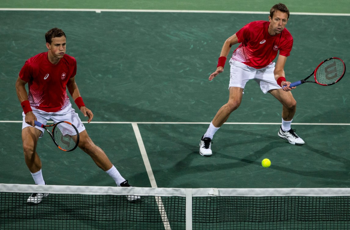 Daniel Nestor et Vasek Pospisil ont eu du mal à trouver leur rythme face aux Américains (COC Photo/David Jackson).