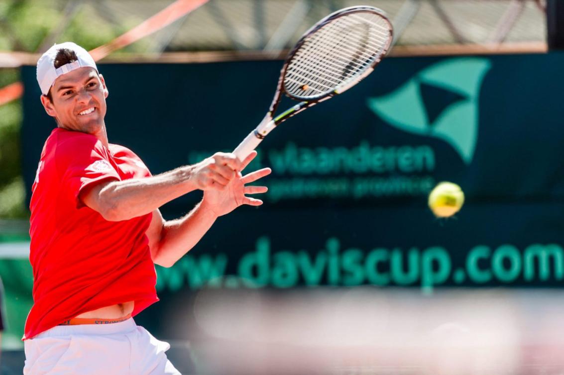 Frank Dancevic lors de la rencontre du Canada contre la Belgique , le 19 juillet 2015. (AP Photo/Geert Vanden Wijngaert)