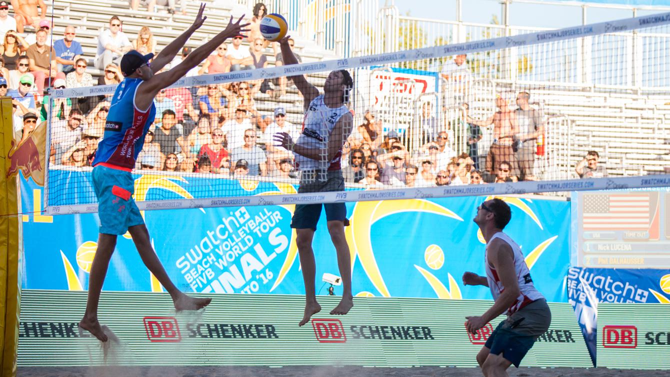 Josh Binstock et Sam Schachter en action contre les États-Unis durant les finales World Tour Swatch, le 14 septembre 2016. (Photo : Thomas Skrlj)