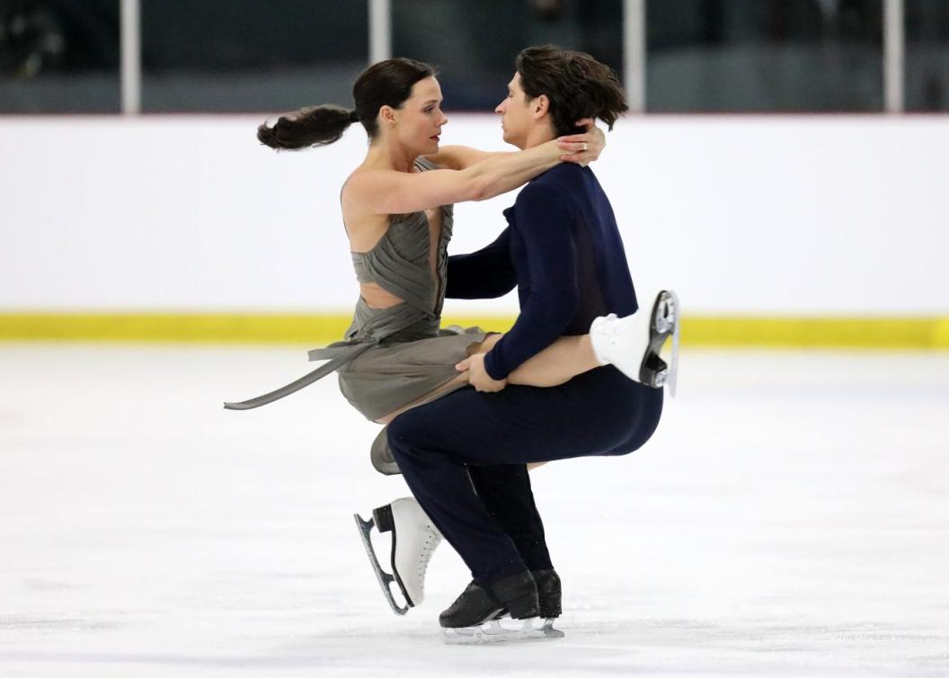 Tessa Virtue et Scott Moir lors de leur danse libre aux Internationaux Classiques d'automne, le 1er octobre 2016 (Photo/COC Greg Kolz)