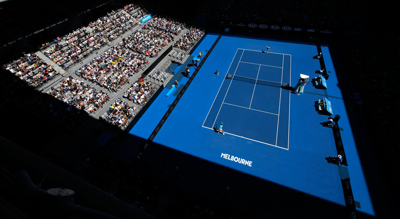 C'était la première fois qu'Eugenie Bouchard jouait sur le court Hisense aux Internationaux d'Australie, le 18 janvier 2017. (AP Photo/Aaron Favila)