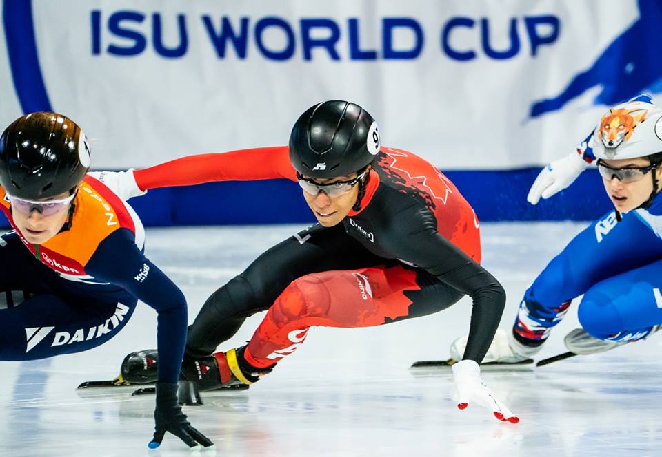 Alyson Charles en action lors de la Coupe du monde de patinage de vitesse sur courte piste de Salt Lake City.
