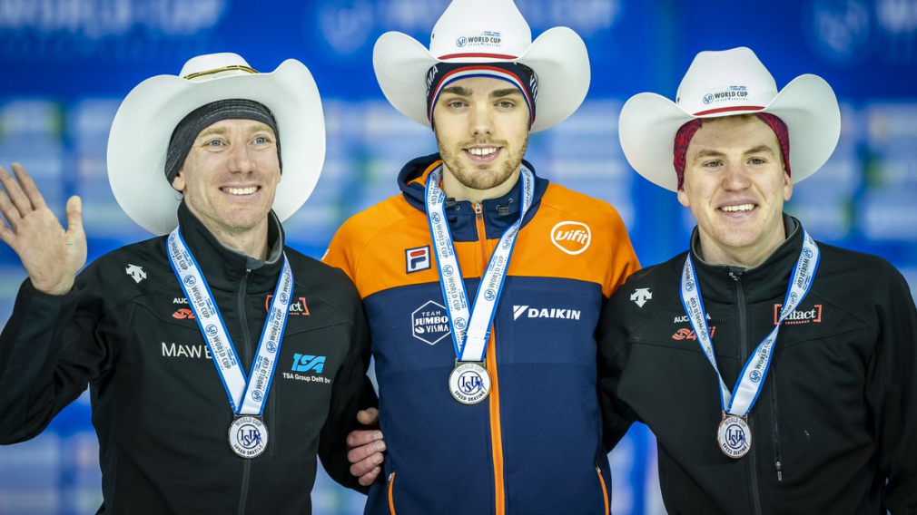 Ted-Jan Bloemen, Patrick Roest et Graeme Fish sur le podium