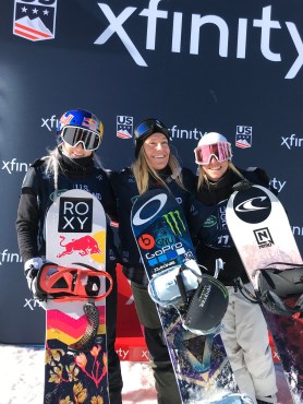 Podium féminin de ski demi-lune